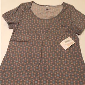 NWT L Classic T